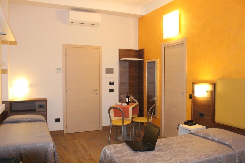 House Beatrice Milano Hotel ภายนอก รูปภาพ